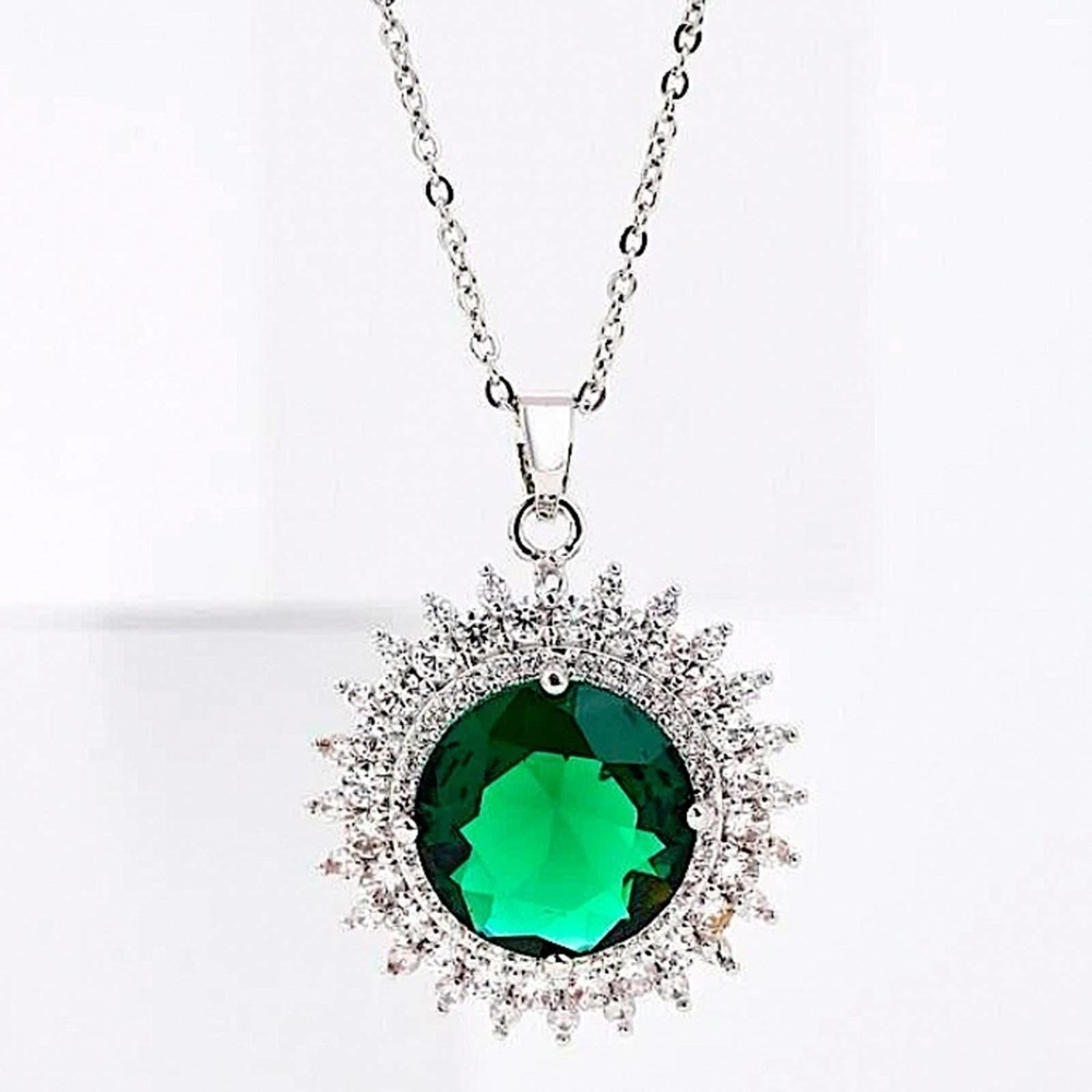 Sterling Silver Emerald Green Cubic Zircon Pendant Charm Necklace